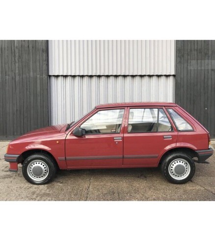 Opel vauxhall nova merit - vauxhall,