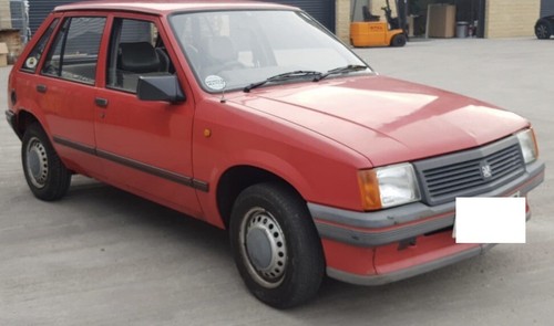 Opel vauxhall nova 2 - gm,